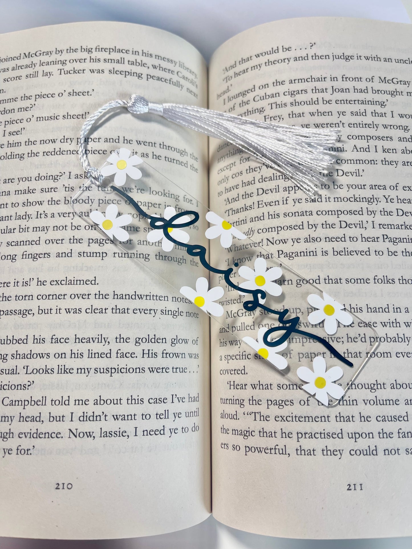 Daisy Name Bookmark